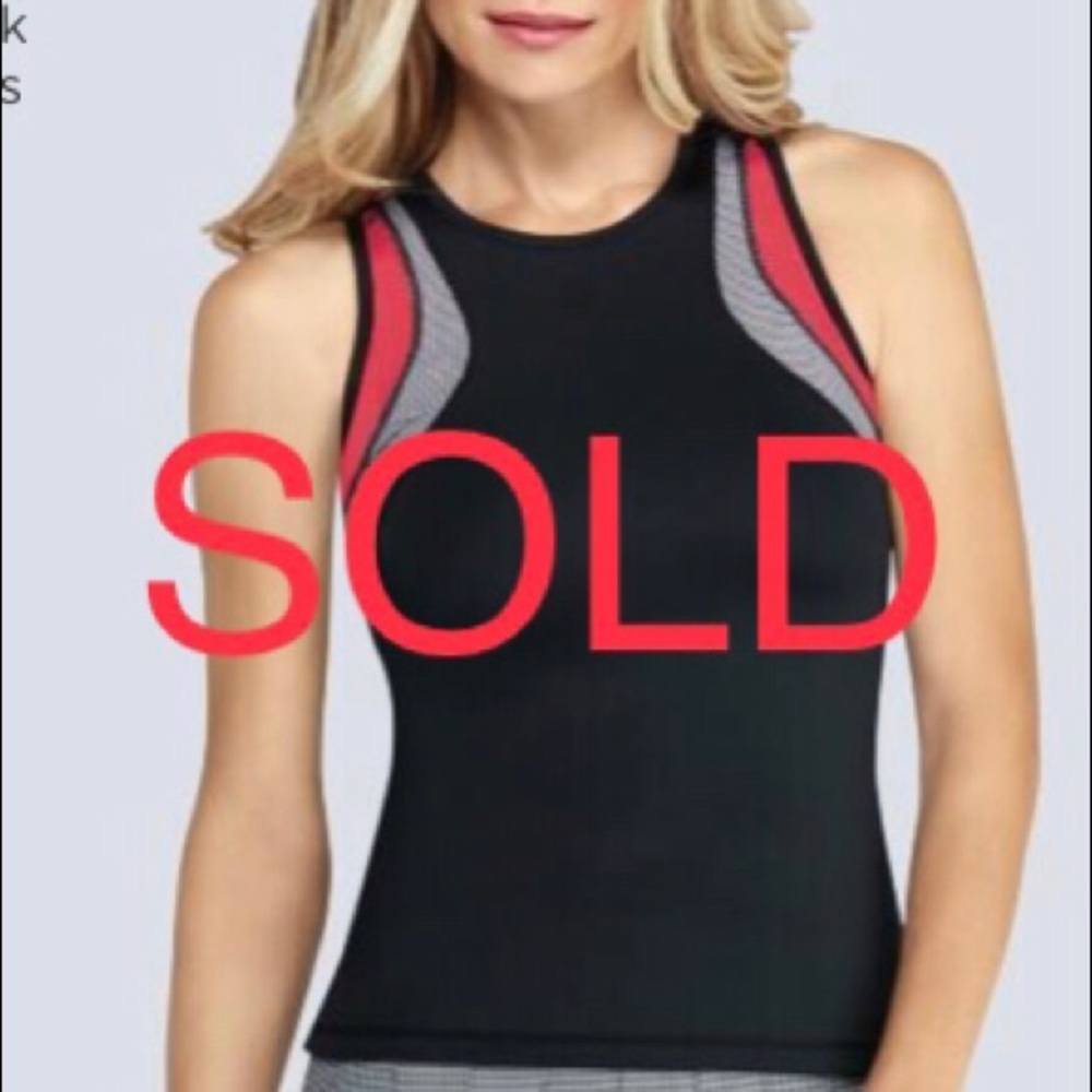 Tail tennis top